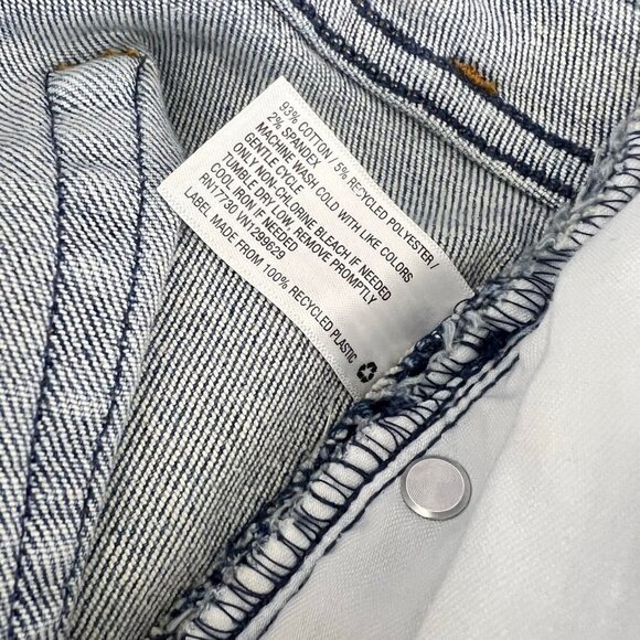 Ava & Viv Shorts Mid Rise Midi Blue Denim 5 Pockets Button Fly Stretch 24W - Picture 10 of 10